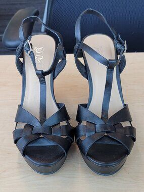Brash Black Wedges